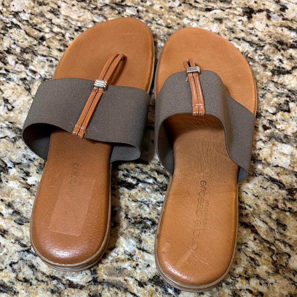 Andre Assous sandals